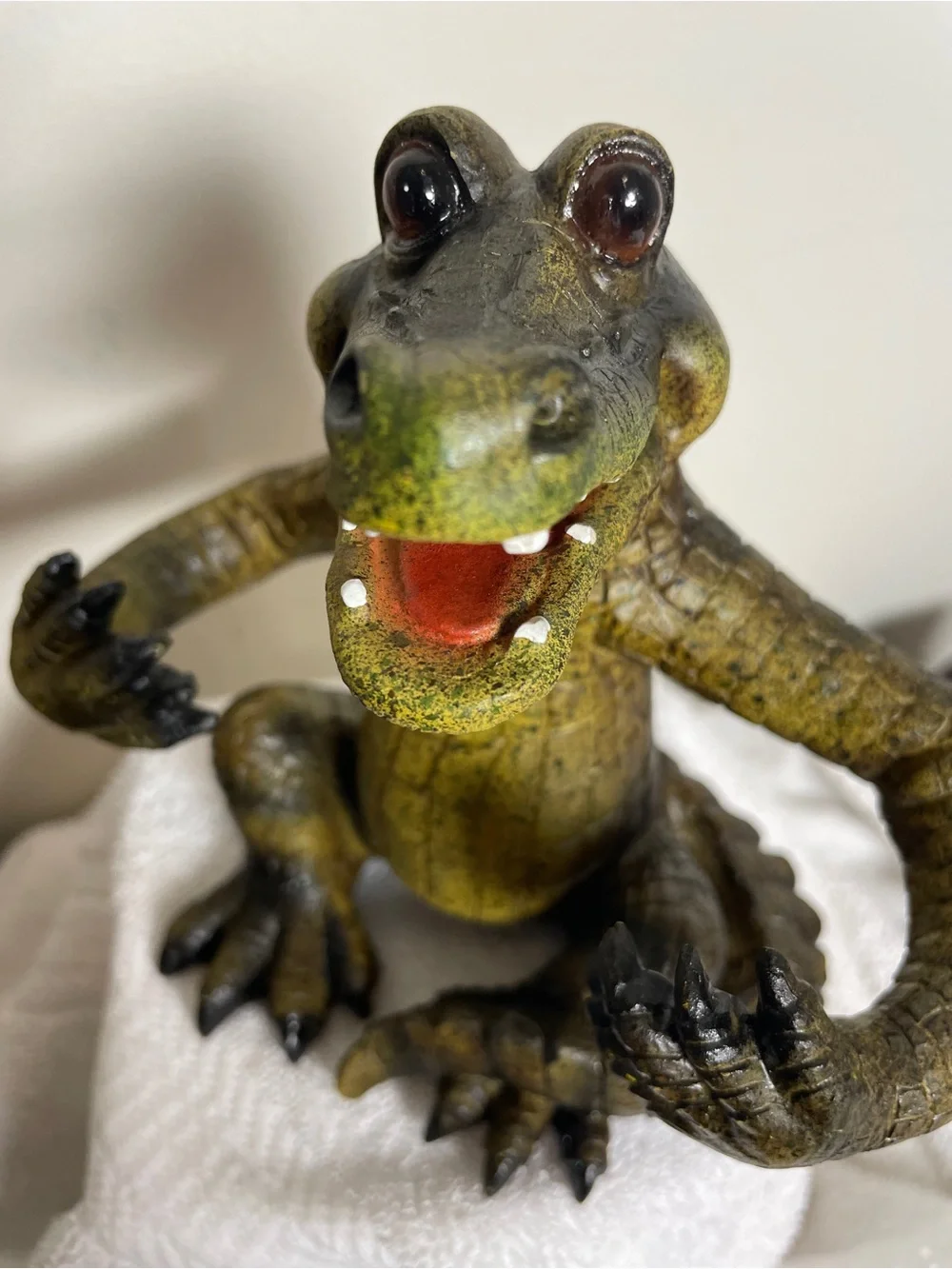 Vintage Cast Resin Alligator Crocodile Figurine Whimsical Reptile Decor 6.5